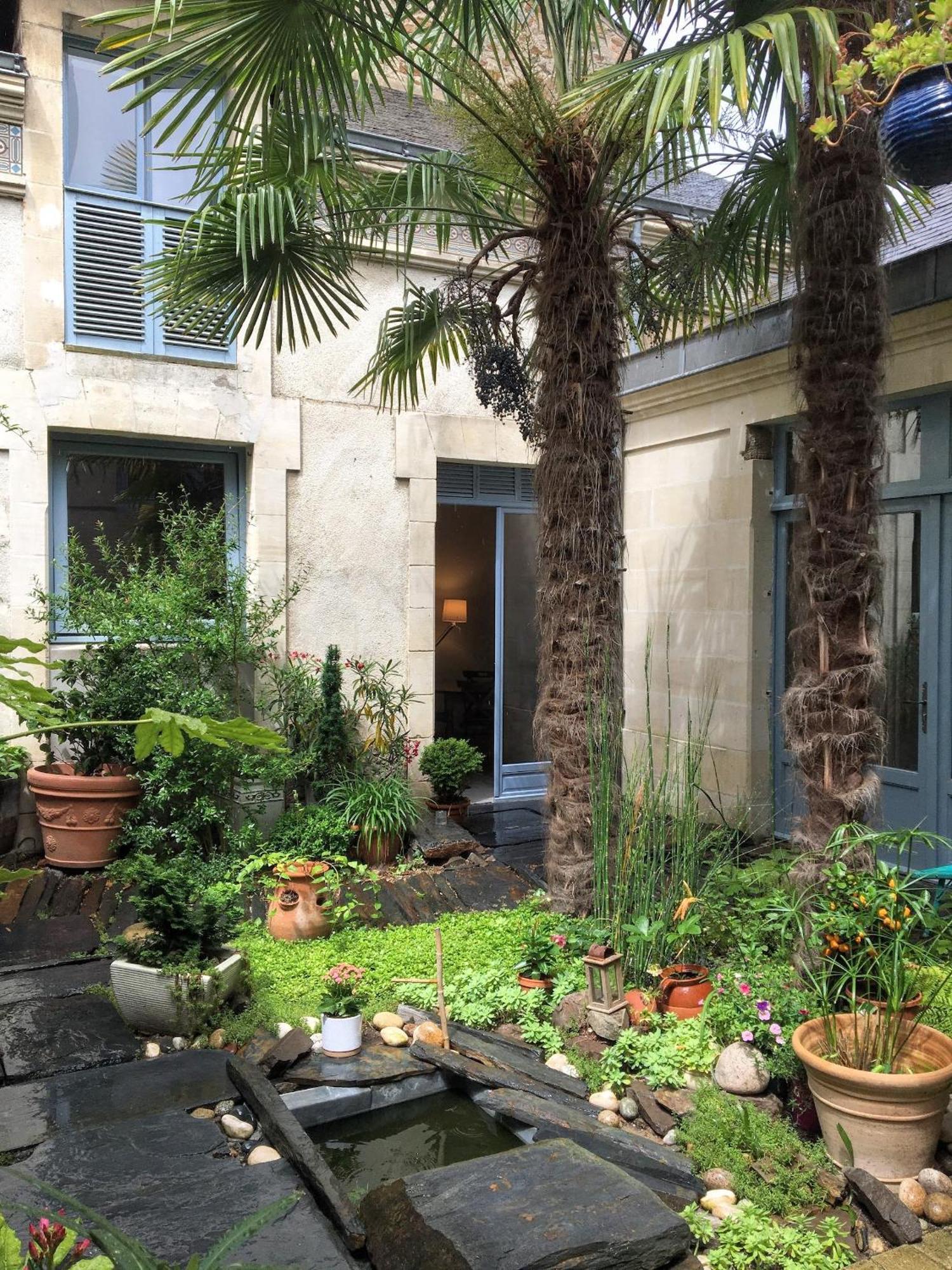 Les Penates De Loire Apartment